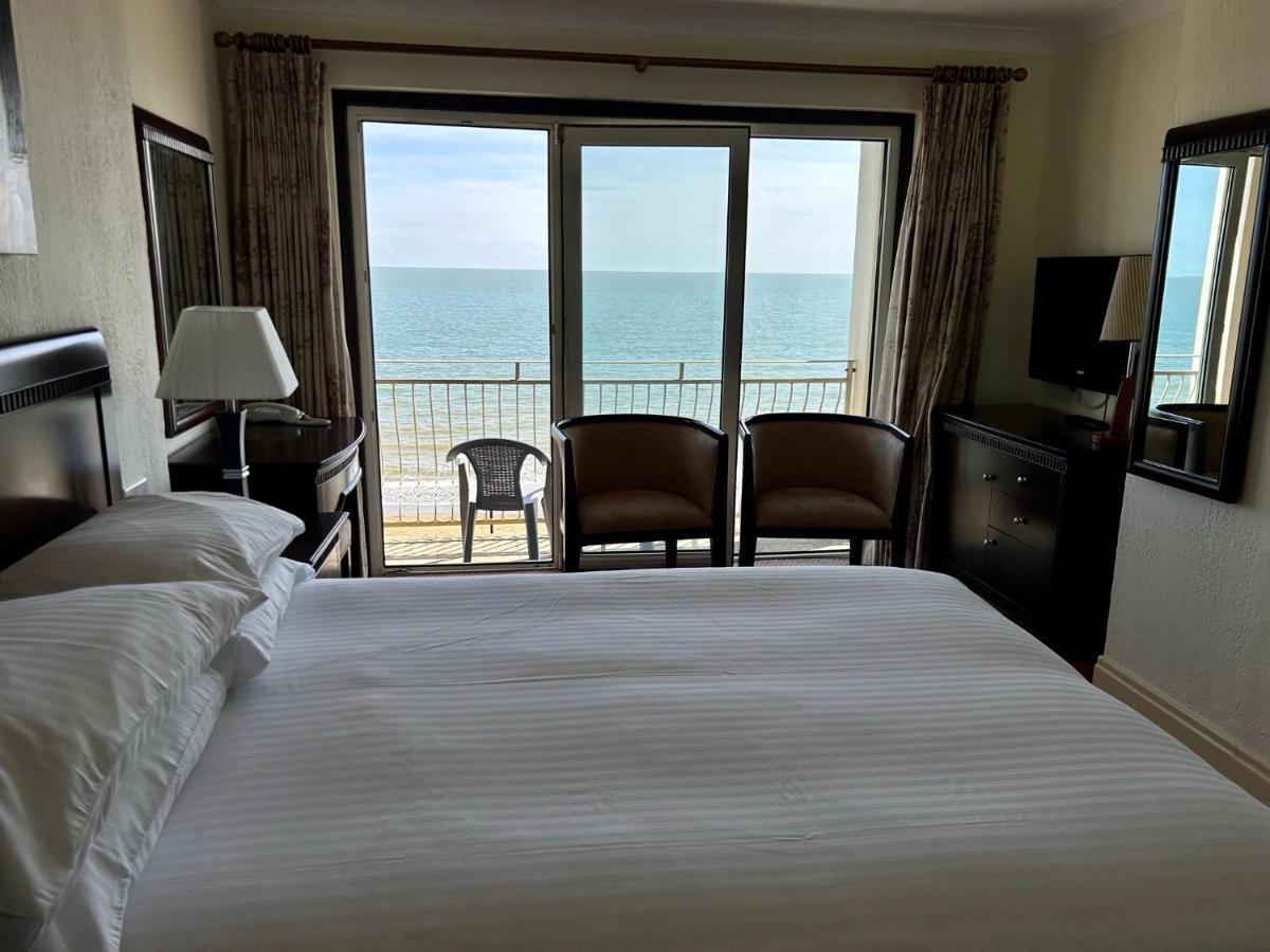 Regent Court - Seafront, Sandown - Free Car Ferry For Bookings Of 3 Or More Nights, Subject To Availability Zewnętrze zdjęcie