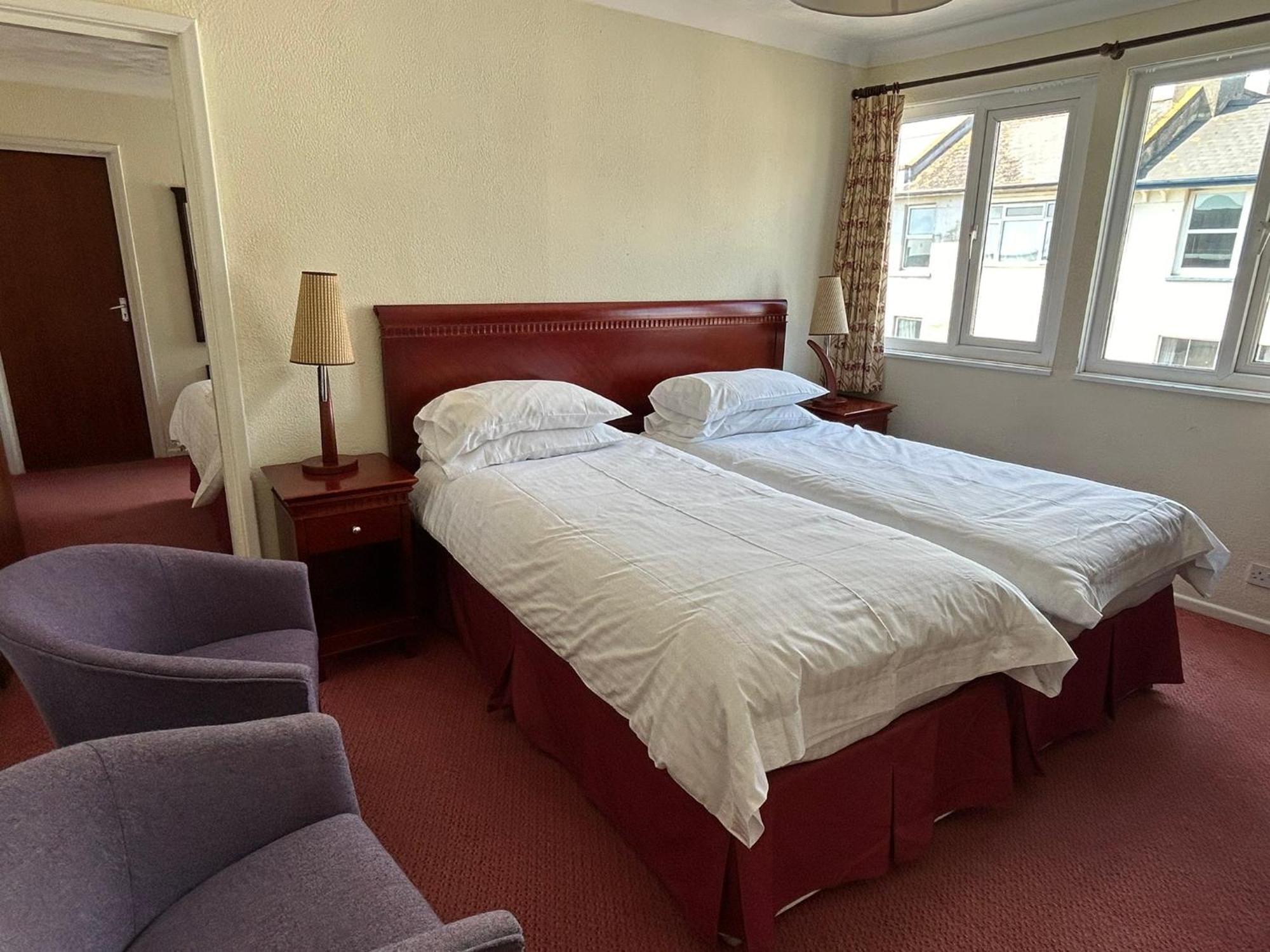 Regent Court - Seafront, Sandown - Free Car Ferry For Bookings Of 3 Or More Nights, Subject To Availability Zewnętrze zdjęcie