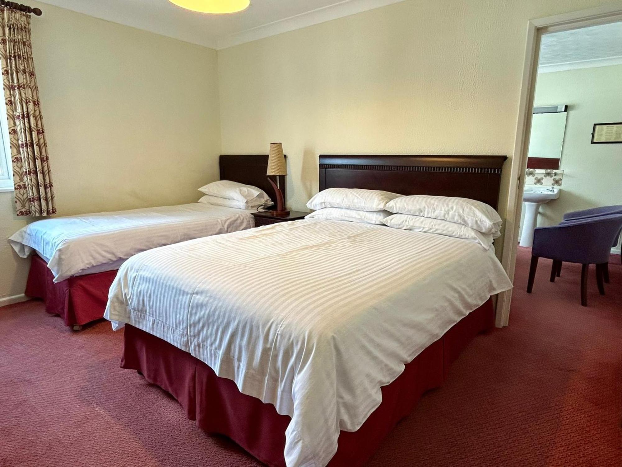 Regent Court - Seafront, Sandown - Free Car Ferry For Bookings Of 3 Or More Nights, Subject To Availability Zewnętrze zdjęcie