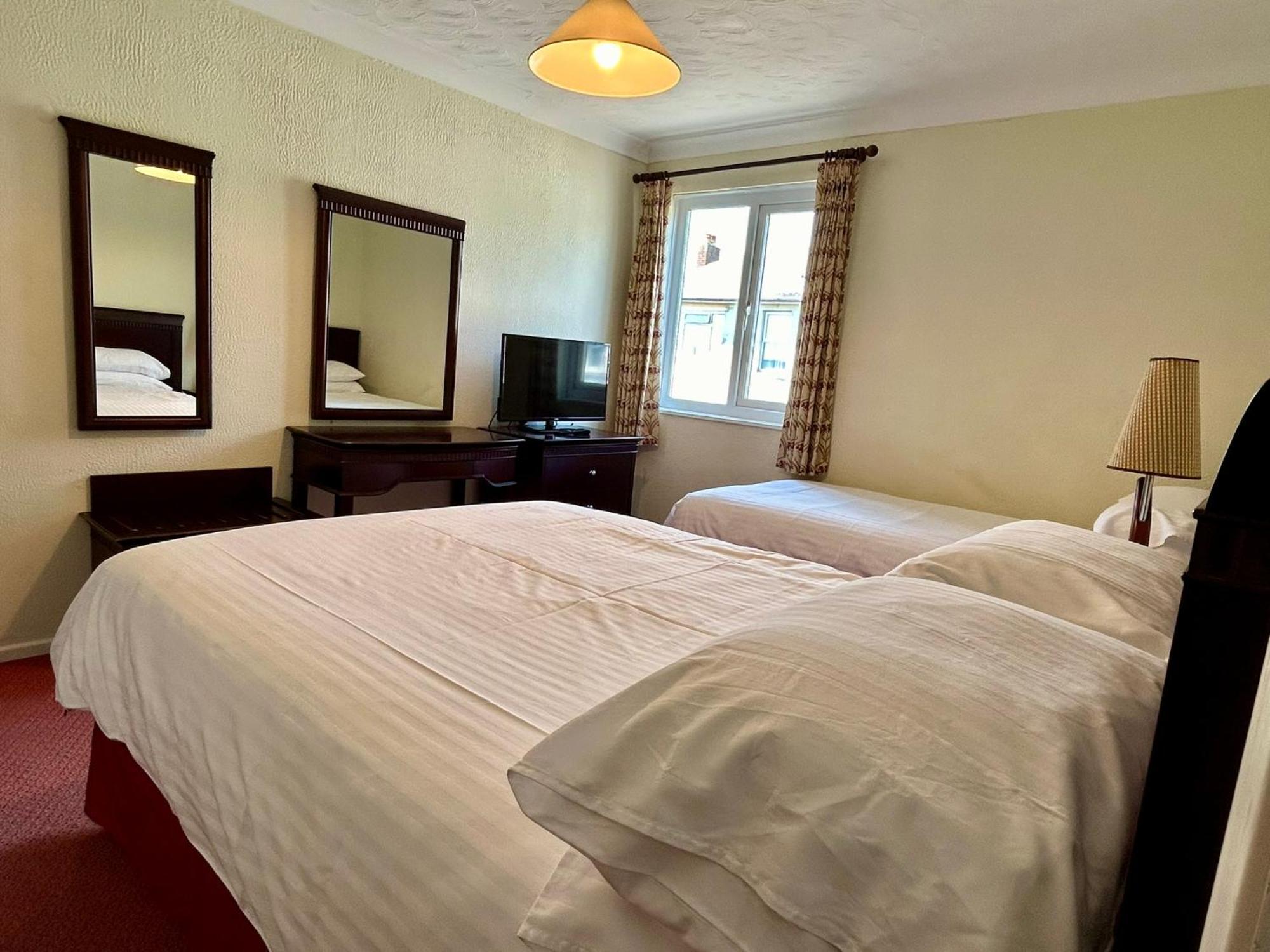 Regent Court - Seafront, Sandown - Free Car Ferry For Bookings Of 3 Or More Nights, Subject To Availability Pokój zdjęcie