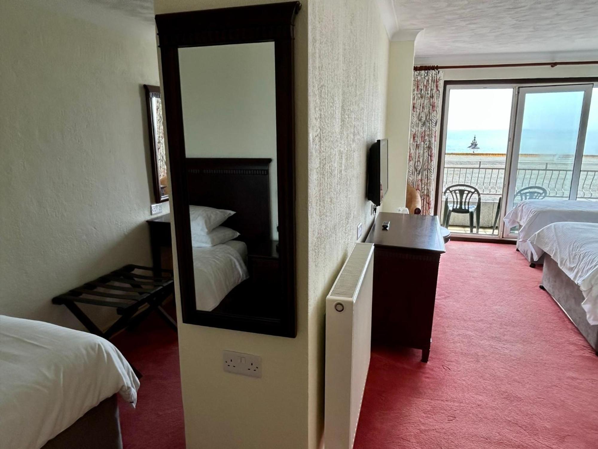 Regent Court - Seafront, Sandown - Free Car Ferry For Bookings Of 3 Or More Nights, Subject To Availability Pokój zdjęcie
