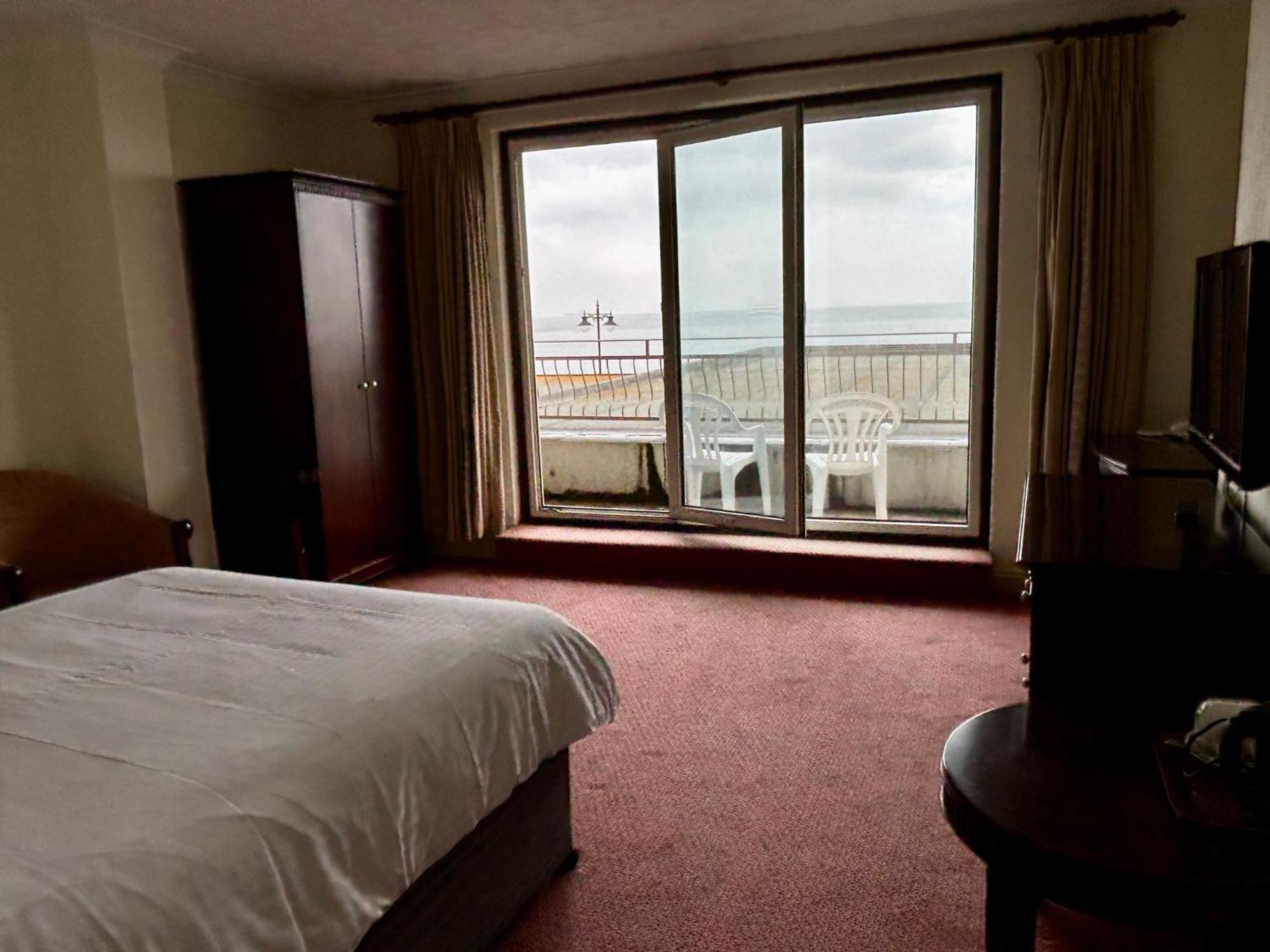 Regent Court - Seafront, Sandown - Free Car Ferry For Bookings Of 3 Or More Nights, Subject To Availability Pokój zdjęcie