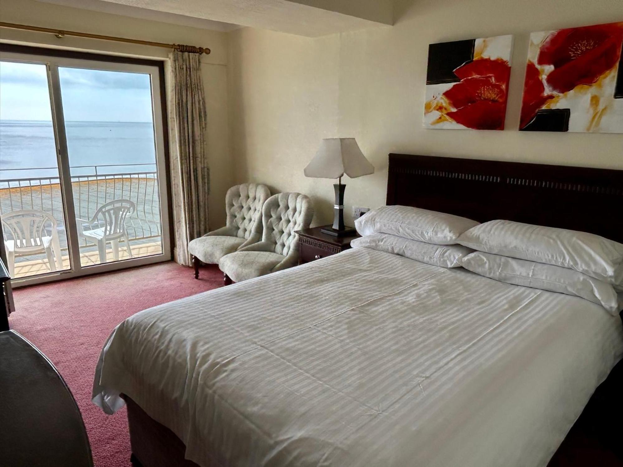 Regent Court - Seafront, Sandown - Free Car Ferry For Bookings Of 3 Or More Nights, Subject To Availability Zewnętrze zdjęcie